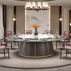 酒店包廂電動餐枱,宴會廳大圓枱,家居電動轉盤餐枱,豪華圓形設計配旋轉轉盤,周圍環繞優雅座椅,置於精緻室內空間,適合高端宴會用餐。Luxury hotel private room electric dining table with rotating turntable, surrounded by elegant chairs in a sophisticated interior, ideal for upscale banquets.electric rotating dining table Hong Kong,luxury sintered stone dining table,