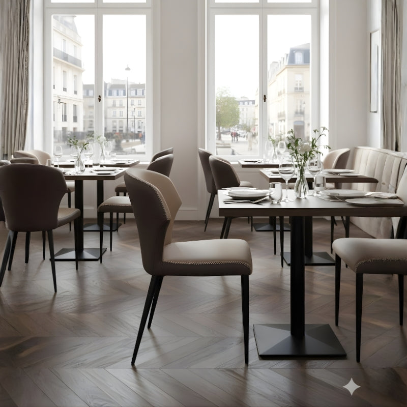 高級簡約餐椅,一體成型椅背設計,簡潔優雅的輪廓線條,適合現代居家和商業空間餐廳佈置 This high-end minimalist dining chair features an integrated backrest design with simple and elegant contour lines, making it suitable for modern home and commercial space restaurant settings.