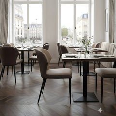 高級簡約餐椅,一體成型椅背設計,簡潔優雅的輪廓線條,適合現代居家和商業空間餐廳佈置 This high-end minimalist dining chair features an integrated backrest design with simple and elegant contour lines, making it suitable for modern home and commercial space restaurant settings.