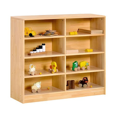 木質收納櫃,中等尺寸雙排設計,原木色櫃體,配備多個開放式層板,放置編織收納盒、書籍和彩色布料,適用於兒童房間和幼兒園教室收納。Medium-sized wooden storage cabinet with dual-section open shelving, natural wood finish featuring woven storage baskets, books and colorful textiles, perfect for children's rooms and classroom storage needs.