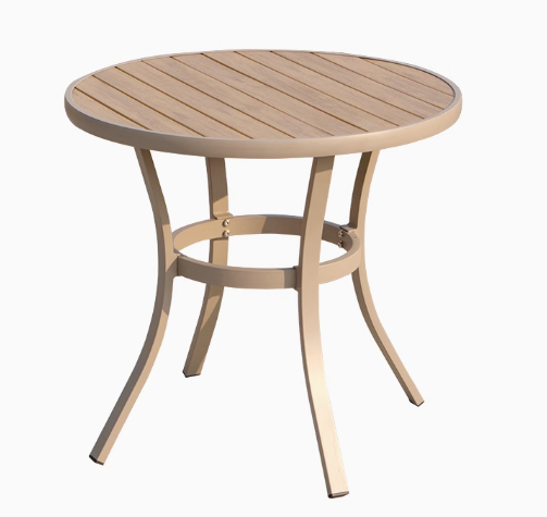 全鋁圓桌配四張鋁椅,設計簡約,適合戶外咖啡廳、平台。Outdoor round aluminium table and chairs set, ideal for Hong Kong patio and café.