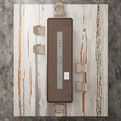 豪華弧形會議桌配中央電源系統,金色金屬邊框搭配流線型底座設計,打造高端商務空間Luxury curved conference table with central power system, gold metal trim and streamlined base design for premium business space