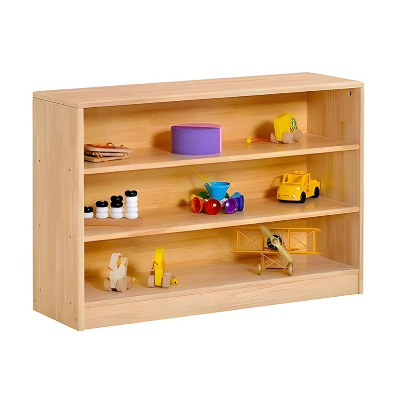 橡膠木兒童收納櫃組合,模塊化設計搭配多層書架、儲物門櫃,天然環保木質材料,適合幼兒園和家庭收納。Eco-friendly rubber wood kids' storage cabinet system featuring modular design with adjustable shelves and wooden storage doors, perfect for playrooms.