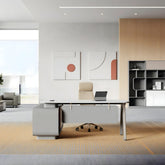 現代L型行政辦公桌配側櫃,白色桌面銀色金屬腳架,附開放式儲物櫃,適合香港辦公室及寫字樓  Modern L-shaped executive office desk with side cabinet, white surface with silver metal legs, open storage unit for Hong Kong offices