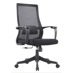 黑色網布高背辦公椅,可調頭枕與扶手,氣壓升降系統,360度旋轉輪,適合辦公室日常工作使用 Black mesh high-back office chair with adjustable headrest and armrests, gas lift system, 360-degree swivel casters, ideal for daily office work environments