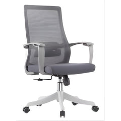 黑色網布高背辦公椅,可調頭枕與扶手,氣壓升降系統,360度旋轉輪,適合辦公室日常工作使用 Black mesh high-back office chair with adjustable headrest and armrests, gas lift system, 360-degree swivel casters, ideal for daily office work environments