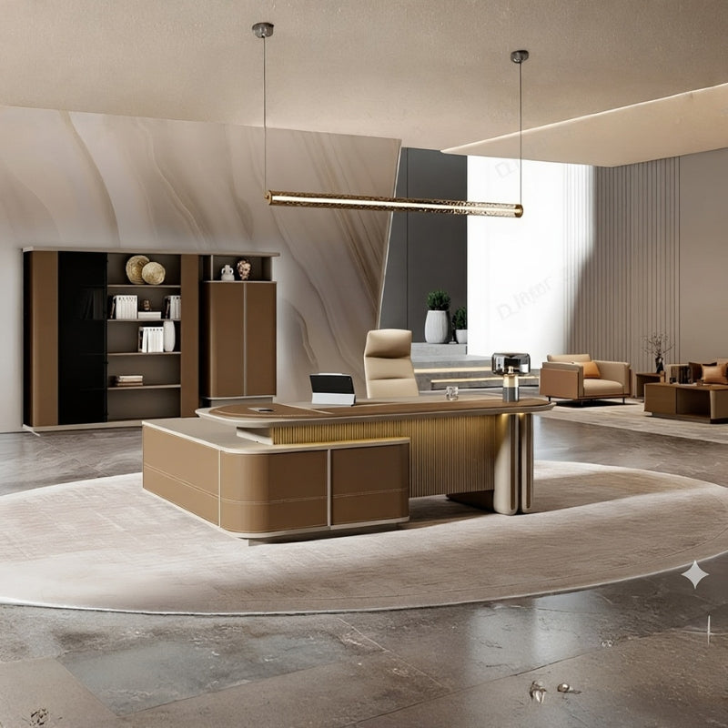 現代豪華總裁辦公桌配米金色飾面及LED燈帶、白色高背主管椅,開放式空間搭配展示櫃營造高端商務氛圍Modern luxury executive desk with beige-gold finish and LED lighting, white high-back chair in open-plan space with display cabinets for premium business ambiance