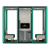 四人團隊電話亭商務辦公隔音艙,綠色框架設計,配備座椅和桌面,現代簡約風格隔音工作空間