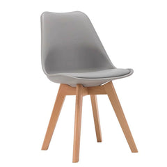 PP椅、聚丙烯椅、時尚餐椅、塑膠椅、北歐簡約、可堆疊、木質椅腿、PP聚丙烯材質、一體成型、輕量化設計、防水易清潔PP chair、polypropylene chair、modern dining chair、plastic chair、Scandinavian、stackable、wood legs,Fashionable PP chairs in assorted colors with wooden legs, showcased in modern environments including bars, cafes, offices, and kitchens, offering versatile and stylish seating options.