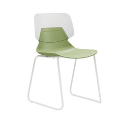 PP椅、聚丙烯椅、時尚餐椅、塑膠椅、北歐簡約、可堆疊、木質椅腿、PP聚丙烯材質、一體成型、輕量化設計、防水易清潔PP chair、polypropylene chair、modern dining chair、plastic chair、Scandinavian、stackable、wood legs,Fashionable PP chairs in assorted colors with wooden legs, showcased in modern environments including bars, cafes, offices, and kitchens, offering versatile and stylish seating options.