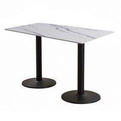 輕奢仿大理石紋餐桌|白色石紋桌面搭配黑色金屬中柱腳,四人位現代餐廳皮質餐椅組合。現代簡約咖啡餐桌|淺木紋桌面白色中柱圓盤底座,搭配曲木靠背椅,休閒咖啡廳雙人座位。Modern cafe table with light wood top and white pedestal base, paired with curved plywood chairs, casual coffee shop seating。Luxury faux marble dining table, white stone-look top with black pedestal base, modern 4-person leather chair dining set