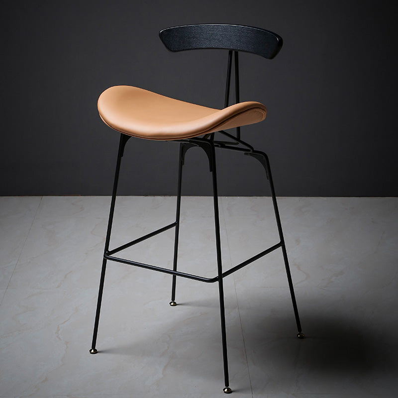 實木靠背酒吧椅 High Chairs with Solid Wood Backrest 香港辦公室傢俬及設計工程中心 Branding Works Furniture & Office Design