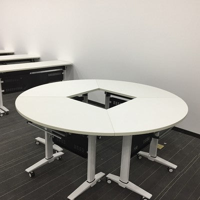 時尚折疊式可組合培訓枱 Fashionable Folding Combination Training Desk 香港辦公室傢俬及設計工程中心 Branding Works Furniture & Office Design