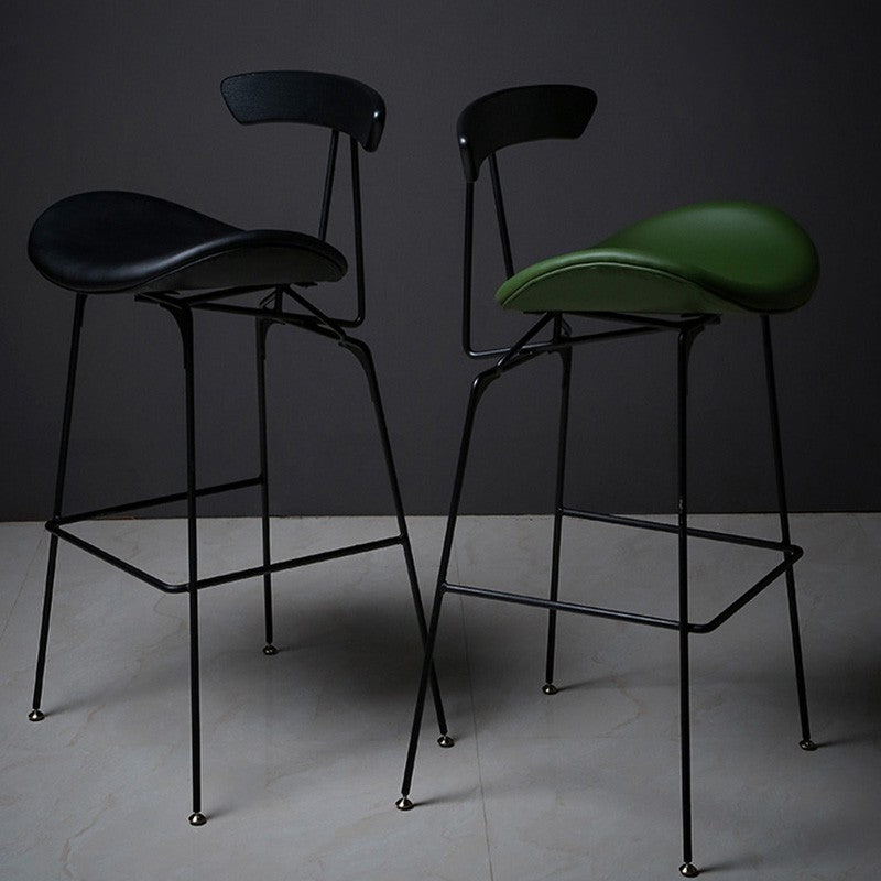 實木靠背酒吧椅 High Chairs with Solid Wood Backrest 香港辦公室傢俬及設計工程中心 Branding Works Furniture & Office Design