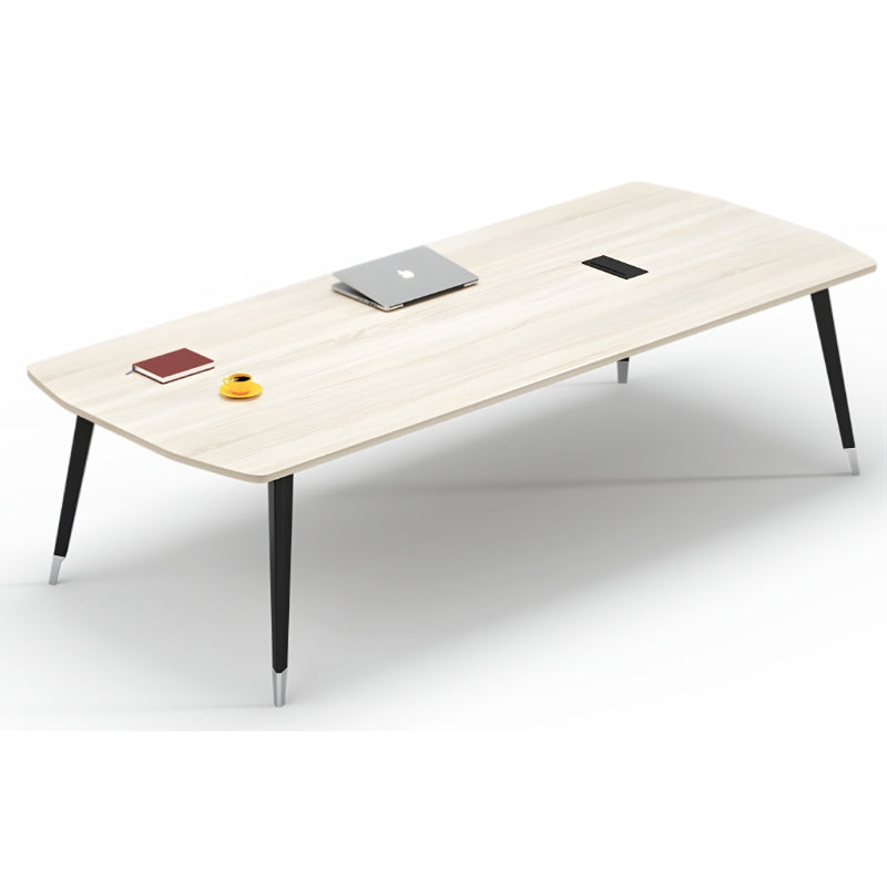 現代簡約會議桌配金屬腳架，適合創意辦公室傢俬及洽談區設計 Modern minimalist conference table with metal legs, suitable for creative office furniture and negotiation area design