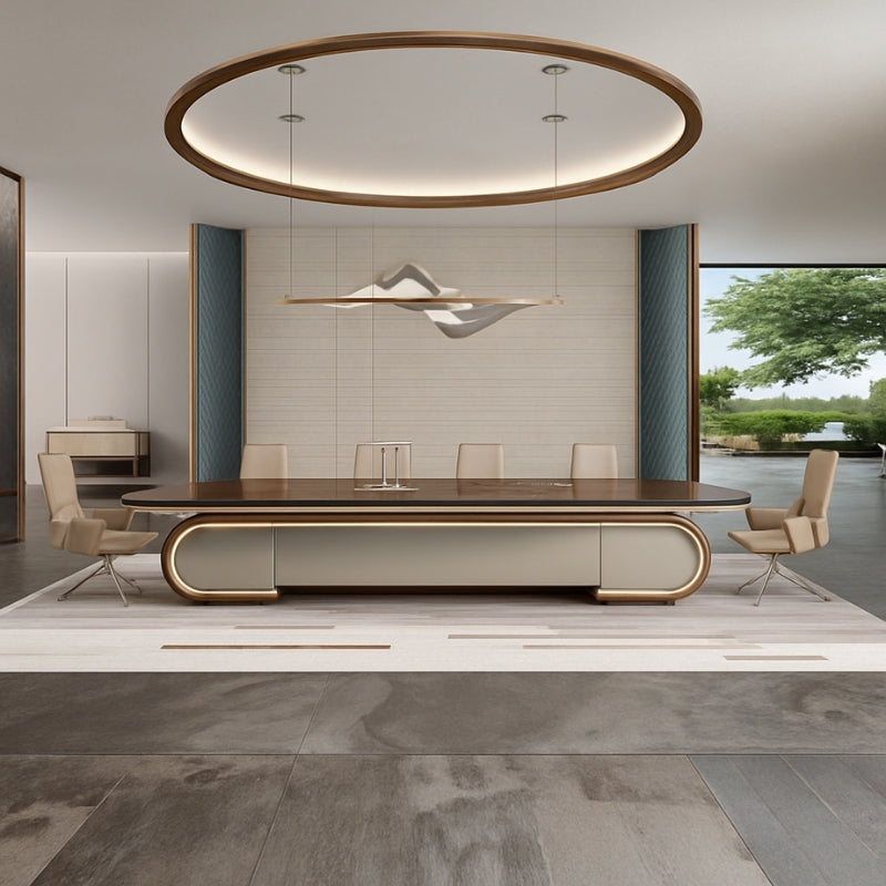 豪華弧形會議桌配中央電源系統,金色金屬邊框搭配流線型底座設計,打造高端商務空間Luxury curved conference table with central power system, gold metal trim and streamlined base design for premium business space