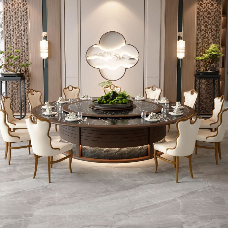 新中式豪華電動轉盤餐桌，圓形大理石桌面搭配皮革或絨布餐椅，8-12人位設計，適合高檔餐廳及宴會廳使用，典雅時尚   Luxury Chinese-style round dining table with electric lazy Susan, marble top and leather or fabric chairs, seats 8-12, ideal for upscale restaurants and banquet halls, elegant and stylish