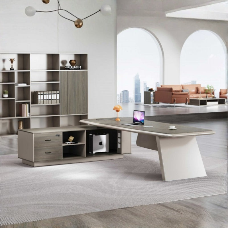 時尚寫字枱配木質面板，融合現代辦公室設計，附儲物架及工作座位，提供人體工學工作環境 Elegant modern office desk with wood panel features and storage shelving, offering ergonomic workspace design for contemporary office environments