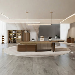 現代豪華總裁辦公桌配米金色飾面及LED燈帶、白色高背主管椅,開放式空間搭配展示櫃營造高端商務氛圍Modern luxury executive desk with beige-gold finish and LED lighting, white high-back chair in open-plan space with display cabinets for premium business ambiance