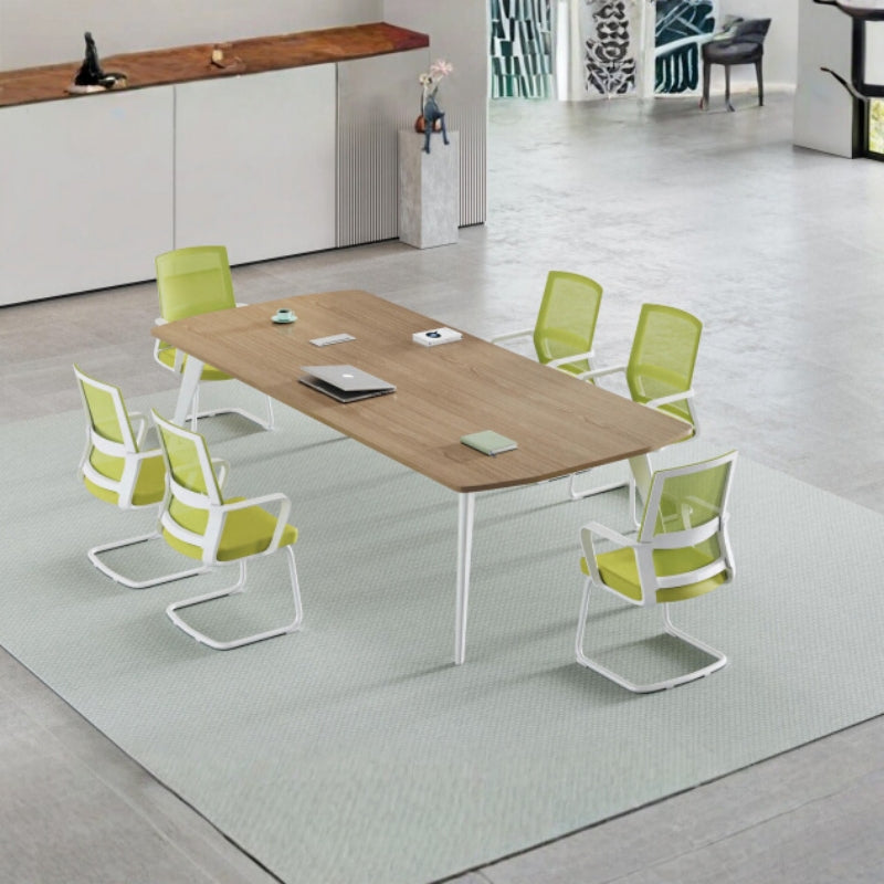 現代簡約會議桌配金屬腳架，適合創意辦公室傢俬及洽談區設計 Modern minimalist conference table with metal legs, suitable for creative office furniture and negotiation area design