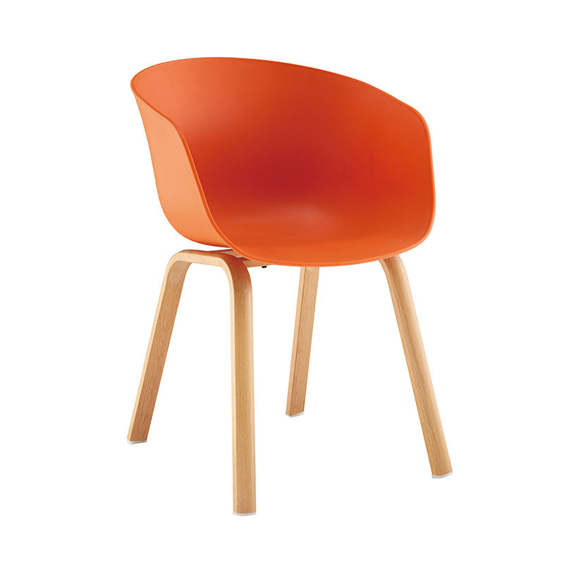 PP椅、聚丙烯椅、時尚餐椅、塑膠椅、北歐簡約、可堆疊、木質椅腿、PP聚丙烯材質、一體成型、輕量化設計、防水易清潔PP chair、polypropylene chair、modern dining chair、plastic chair、Scandinavian、stackable、wood legs，Fashionable PP chairs in assorted colors with wooden legs, showcased in modern environments including bars, cafes, offices, and kitchens, offering versatile and stylish seating options.