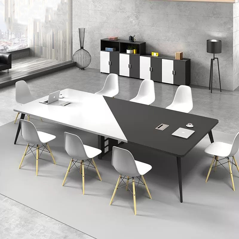 藝術風格會議枱 Trendy Conference Desk Branding Works Furniture & Office Design